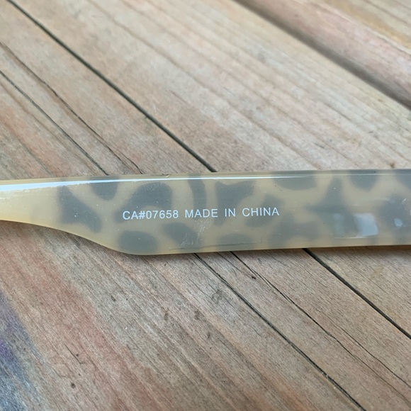 Leopard Fashion Sunglasses - Picture 7 of 7